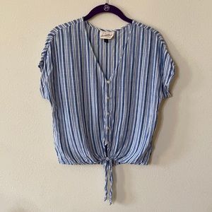 Universal Thread V Neck Button Down Shirt Knott